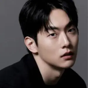 キム・ジュノ