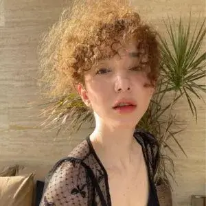 クラウディア・チャクラバンドゥ・ナ・アユディア
