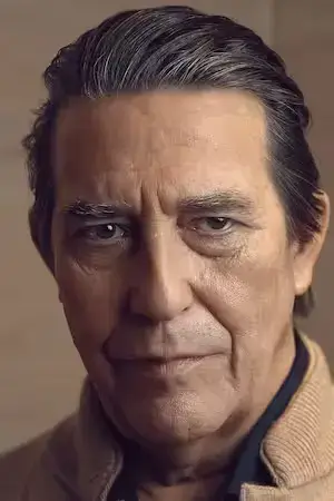 キアラン・ハインズ
